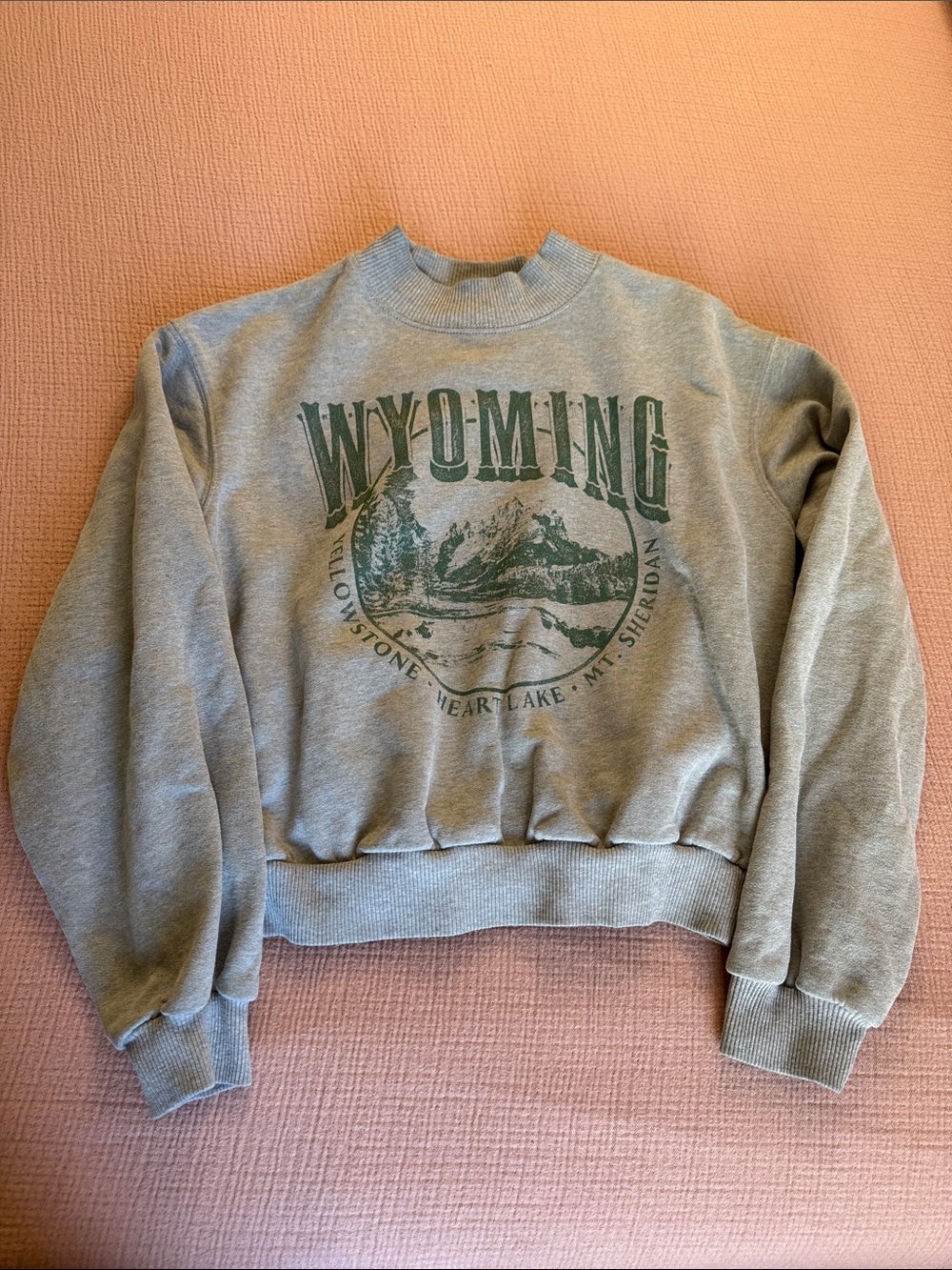 Hollister Gray Mockneck Sweatshirt with Green Wyoming Graphic